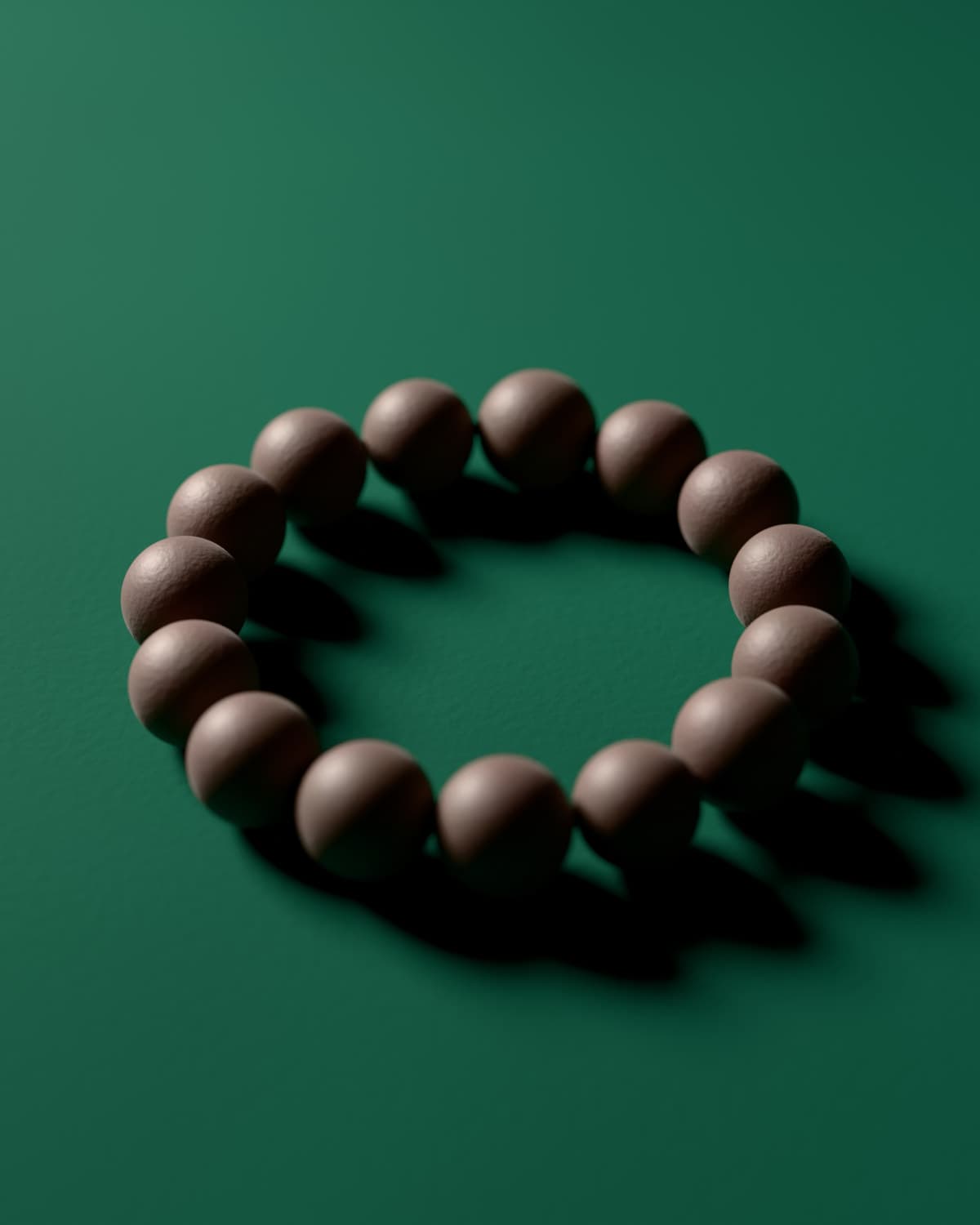 The Moonlit Osmanthus bracelet with 12 mm beads, a 3D rendering